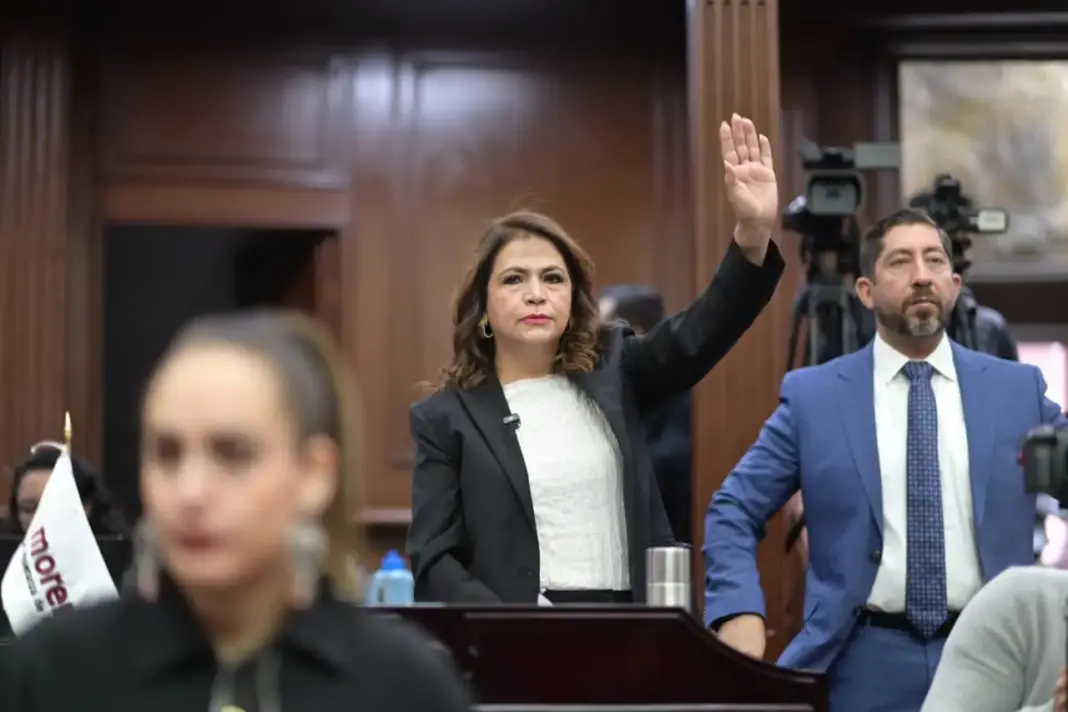 Fabiola Alanís respalda reforma electoral de Claudia Sheinbaum y asegura que reducirá el gasto en elecciones Reforma electoral de Claudia Sheinbaum reduciría 25% el gasto, respalda Fabiola Alanís