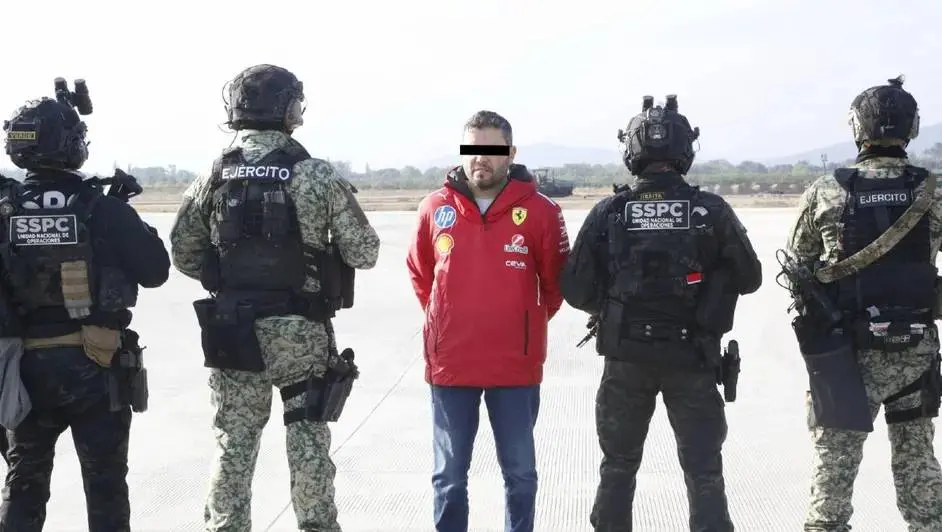 Detienen a alcalde de Tequila, Jalisco; lo investigan por presuntos vínculos con el CJNG Detienen a alcalde de Tequila, Jalisco; lo investigan por presuntos vínculos con el CJNG