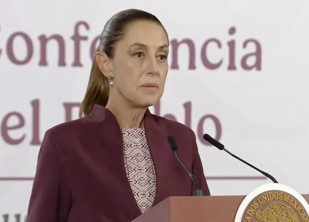 Libros de texto se mantendrán; Sheinbaum descarta cambios de fondo Libros de texto se mantendrán; Sheinbaum descarta cambios de fondo