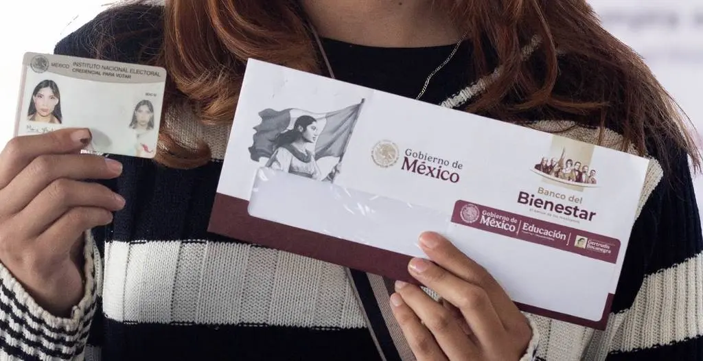 Arranca entrega de la Beca Gertrudis Bocanegra: apoyo directo para universitarios en Michoacán Arranca entrega de la Beca Gertrudis Bocanegra: apoyo directo para universitarios en Michoacán