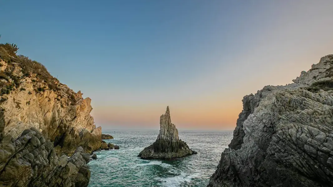 6 playas baratas para visitar en Semana Santa en Michoacán 6 playas baratas para visitar en Semana Santa en Michoacán