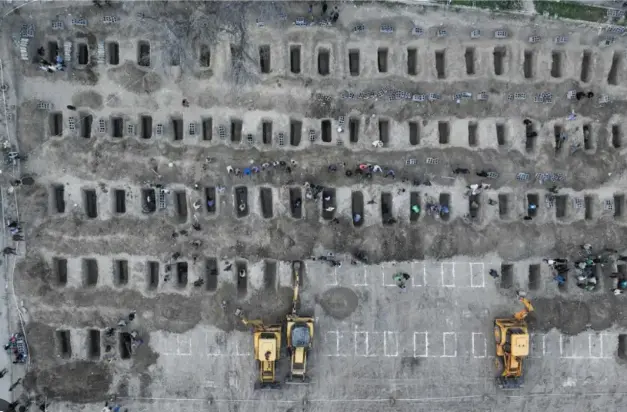 Funeral masivo en Minab tras ataque con misil a escuela de niñas deja 165 muertos Funeral masivo en Minab por víctimas de ataque con misil en escuela de niñas