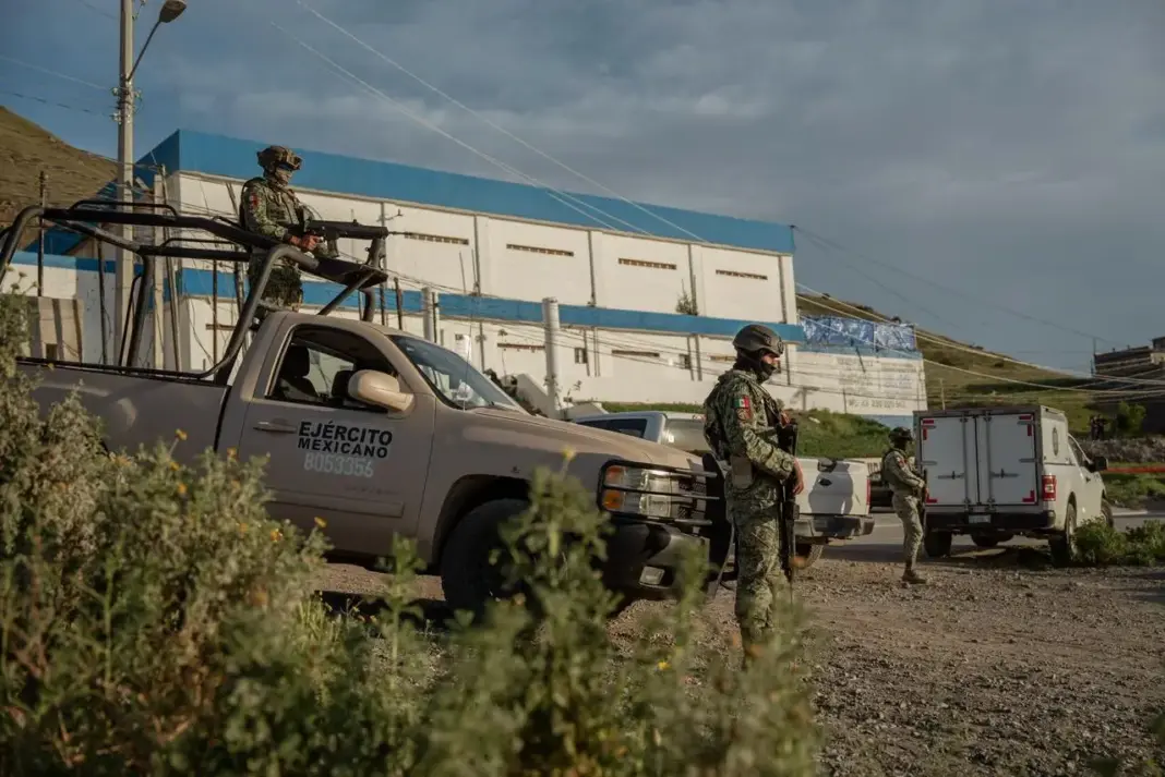 Ataque armado en Tijuana: balean a dos hombres afuera de “La Patrulla Espiritual” Ataque armado en Tijuana: balean a dos hombres afuera de “La Patrulla Espiritual”