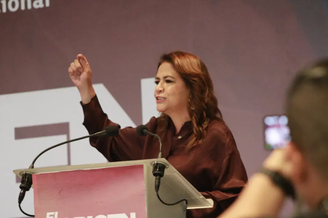 Fabiola Alanís defiende soberanía y respalda a Sheinbaum ante caso de la CIA Fabiola Alanís defiende soberanía y respalda a Sheinbaum ante caso de la CIA